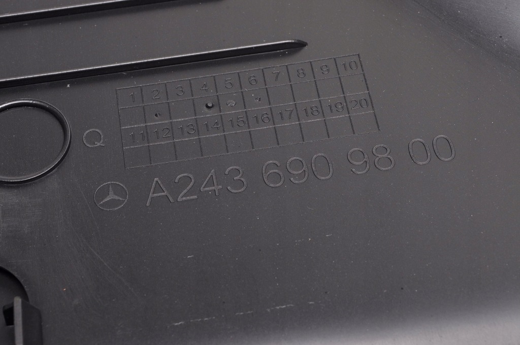 фото №8, Mercedes eqb x243 защита стойка правая a2436909800