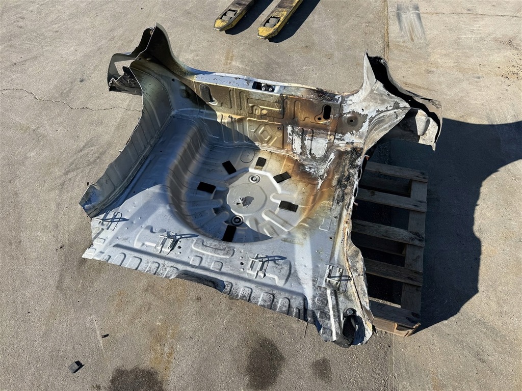 фото №4, Pas задний задняя поддон задняя кузов dacia spring 21-