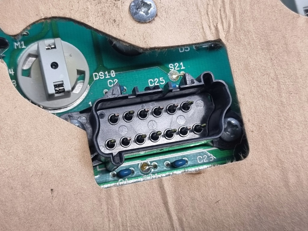 фото №11, Счетчик приборы оригинальный номер p04685629ab chrysler voyager iii 2.5 td 99r