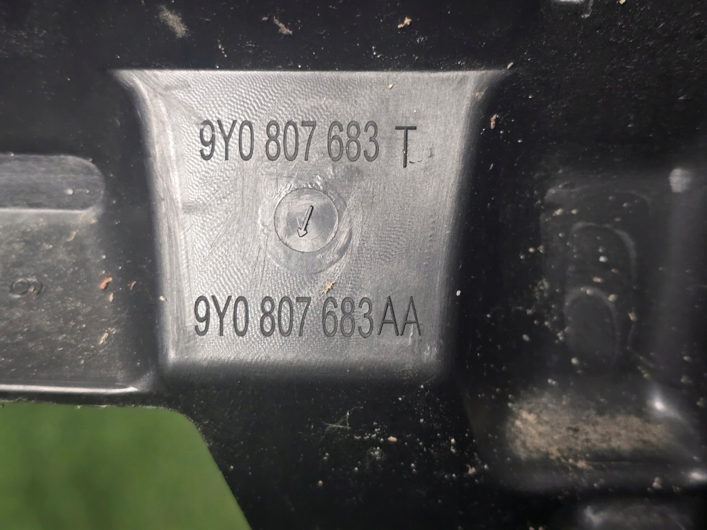 Решітка радіатора решітка  решітка бампера перед porsche cayenne 9y0 gts Недорого