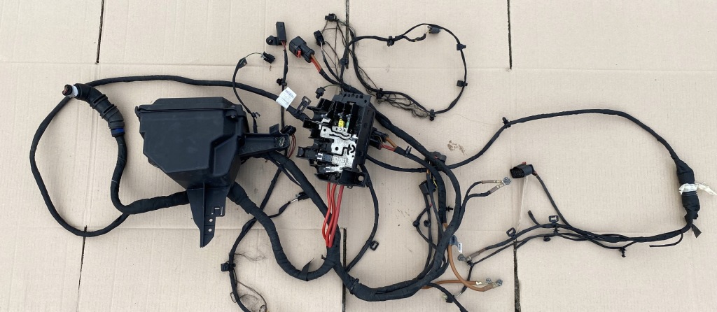 Купить Mercedes gle w167 коробка предохранителей электропроводка отсек