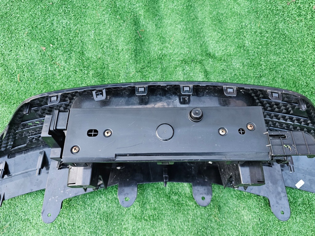 фото №15, Решётка радиатора решётка радиатора перед dacia spring 21-