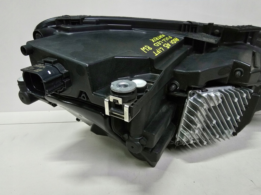 Фара передня ліва ліва перед audi a5 2 8w 8w6 f5 led matrix 8w6941039 Доставка