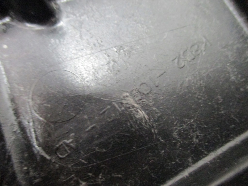 Основание корпус аккумулятор discovery sport k8d2-10c810-ad Киев