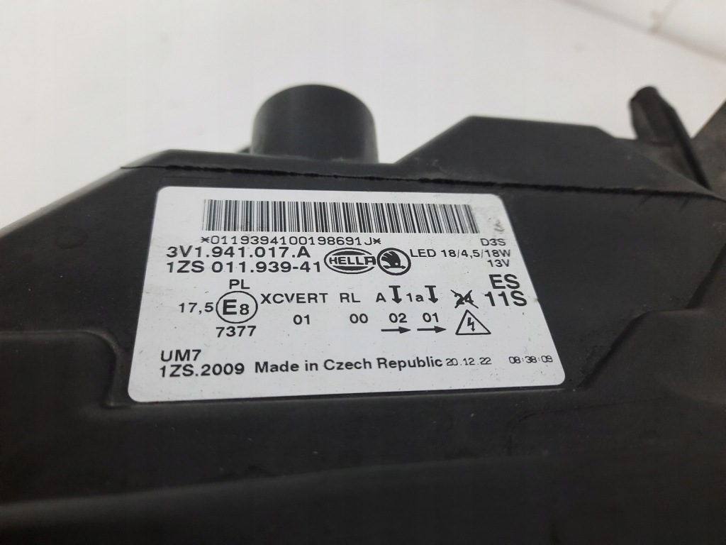 фото №6, Лампа левая skoda superb iii 3v1 full led