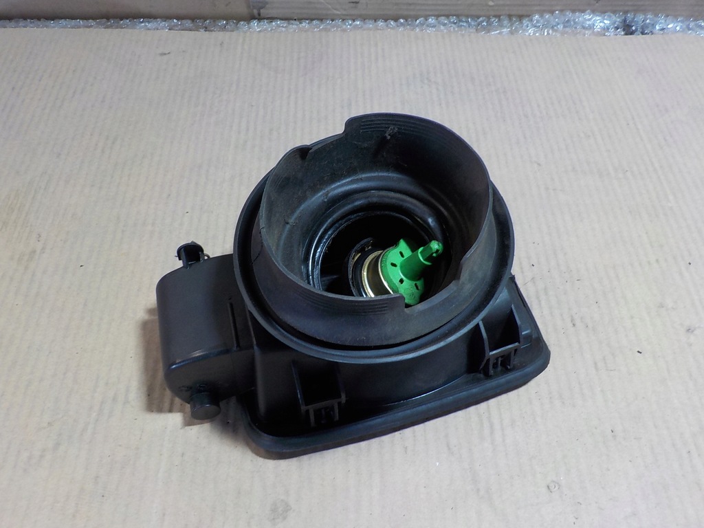 фото №6, Bmw e90 крышка заливной топлива