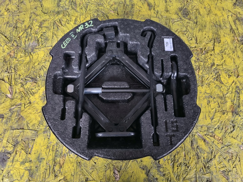 фото №1, Kia ceed ii 12-17 піна домкрат вкладиш w колесо 15