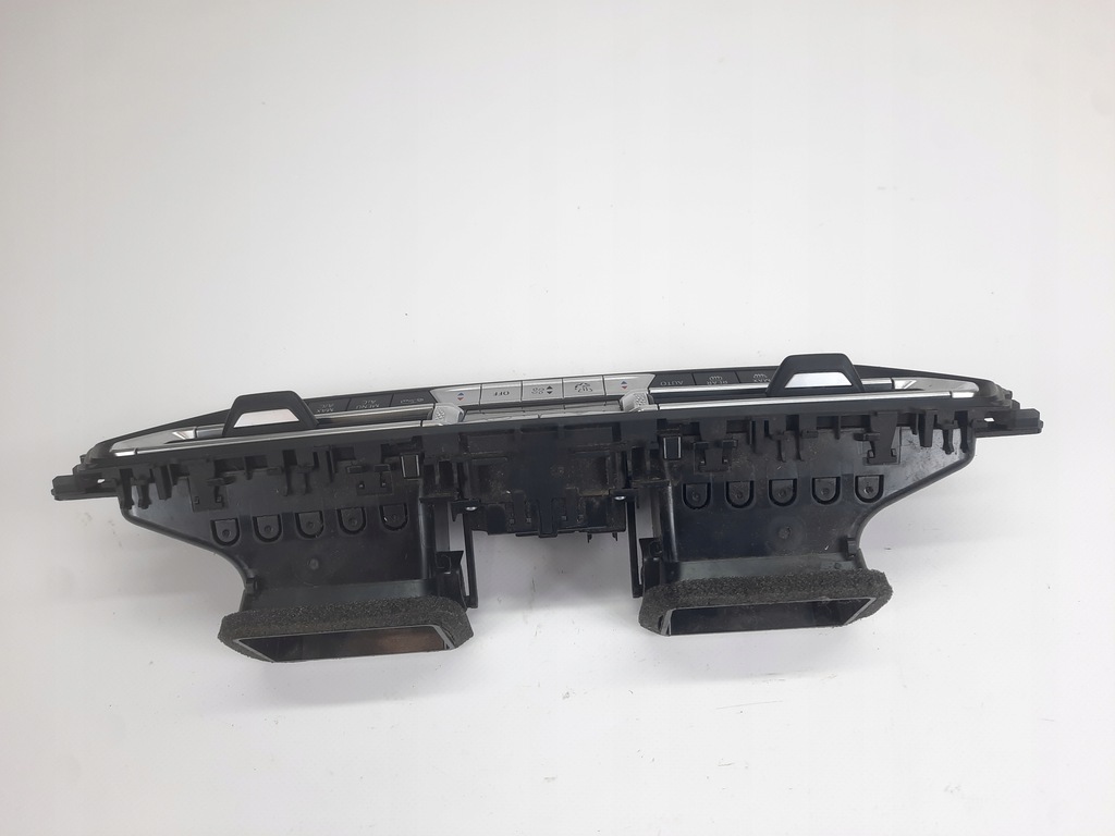 фото №6, Bmw 1 f40 f44 панель кондиционера воздуховод 4a0ede9