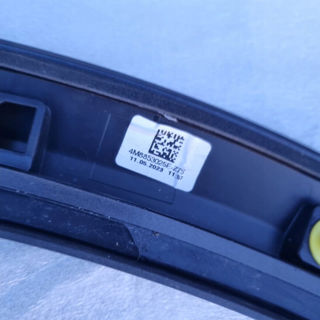 фото №10, Audi q8 sq8 4m8 молдинг накладка крыла левая перед