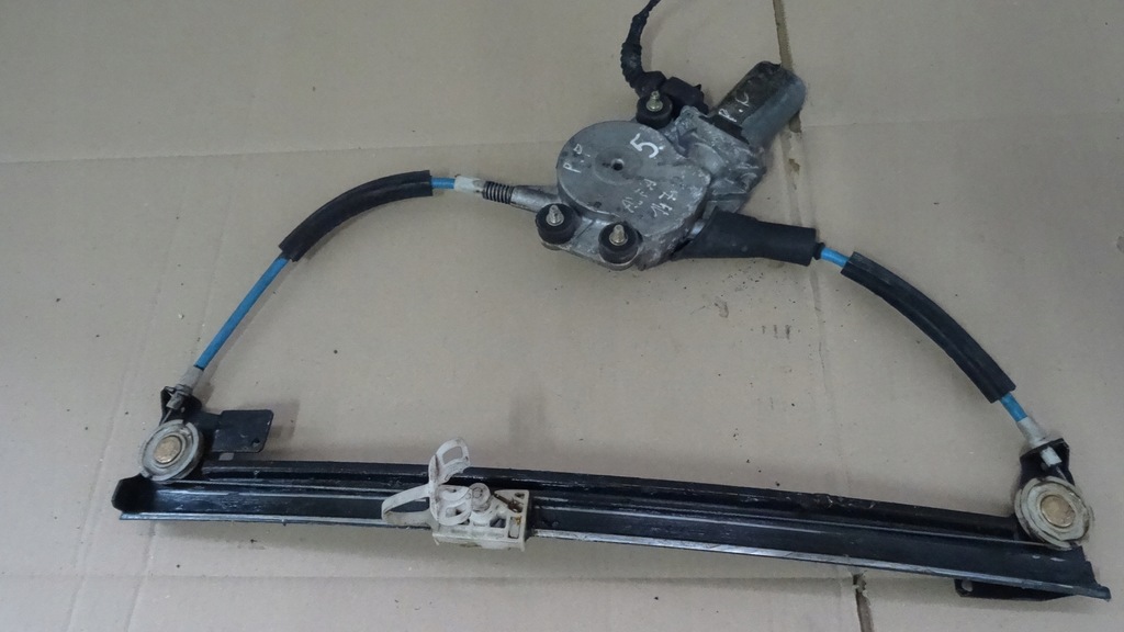 фото №7, Alfa romeo 147 подъемник стекло правый перед 3d