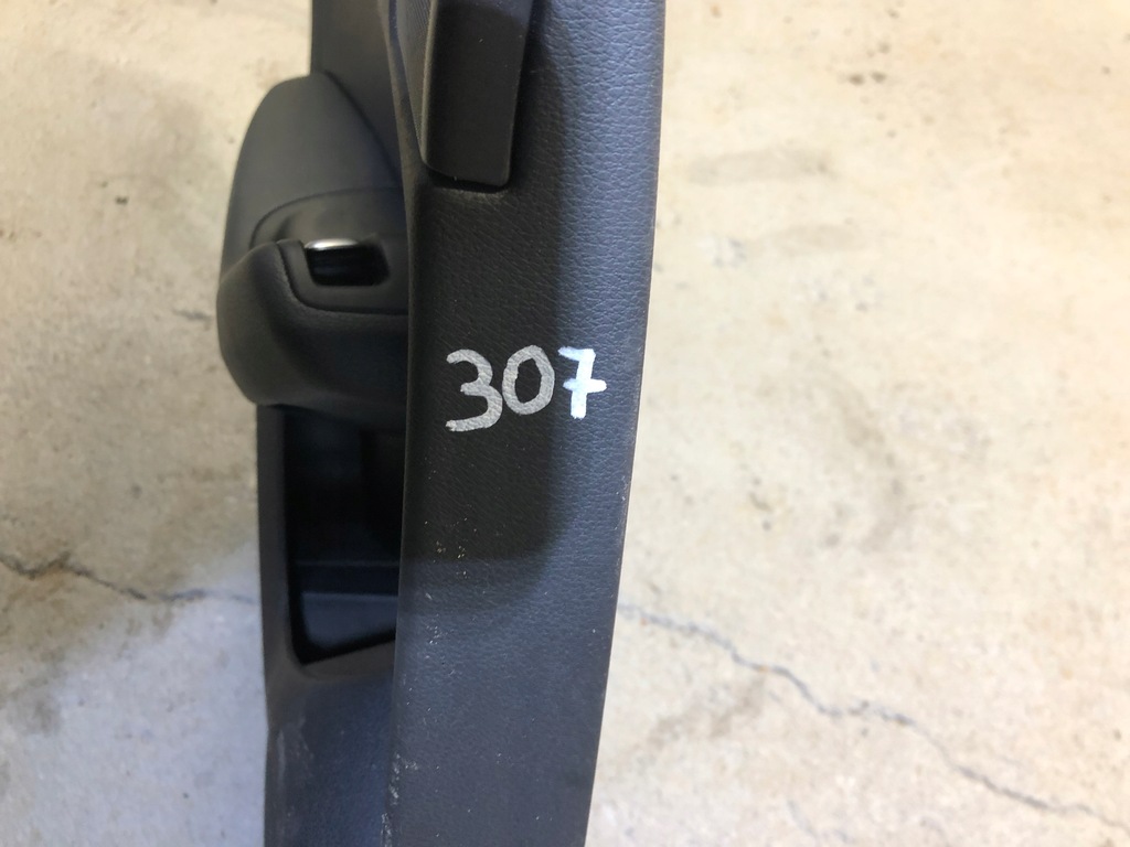 фото №5, Audi q5 8r обшивка обивка левый задняя 0307