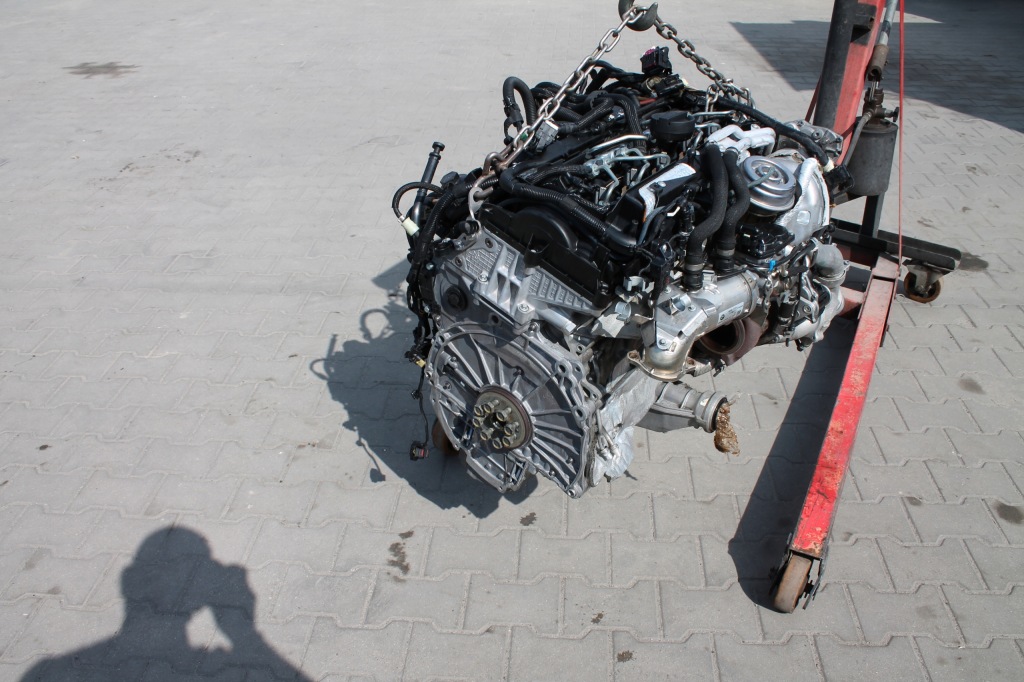 Двигатель комплектный  bmw b57d30b 70 tyskm Доставка