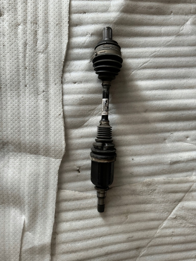 фото №1, Mercedes приводной вал правая w213 4matic a2133303603