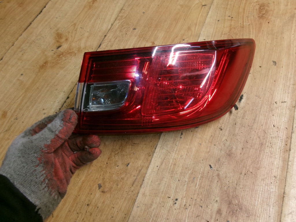 фото №1, Renault clio 4 iv лампа правая задняя europa hb