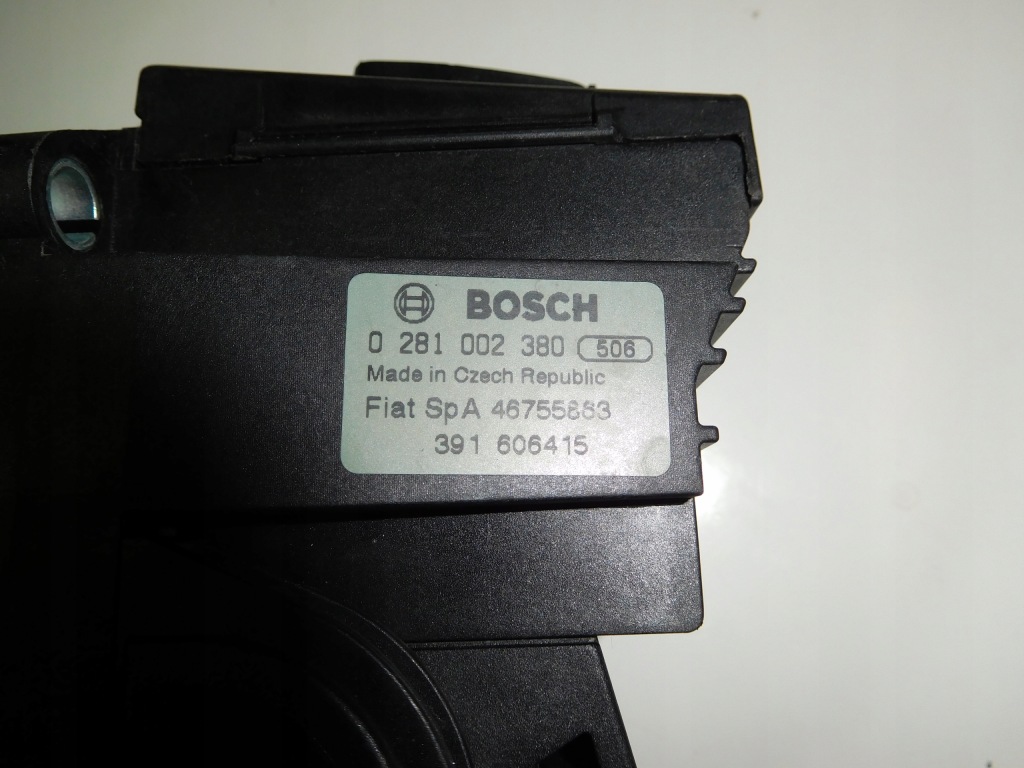 фото №3, Alfa romeo 147 1.9 jtd потенціометр 0281002380