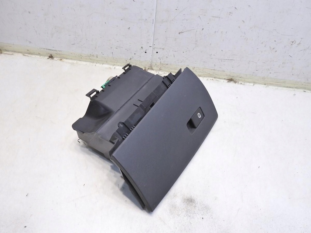 фото №7, Бардачок пассажира volvo v70 iii 39891975