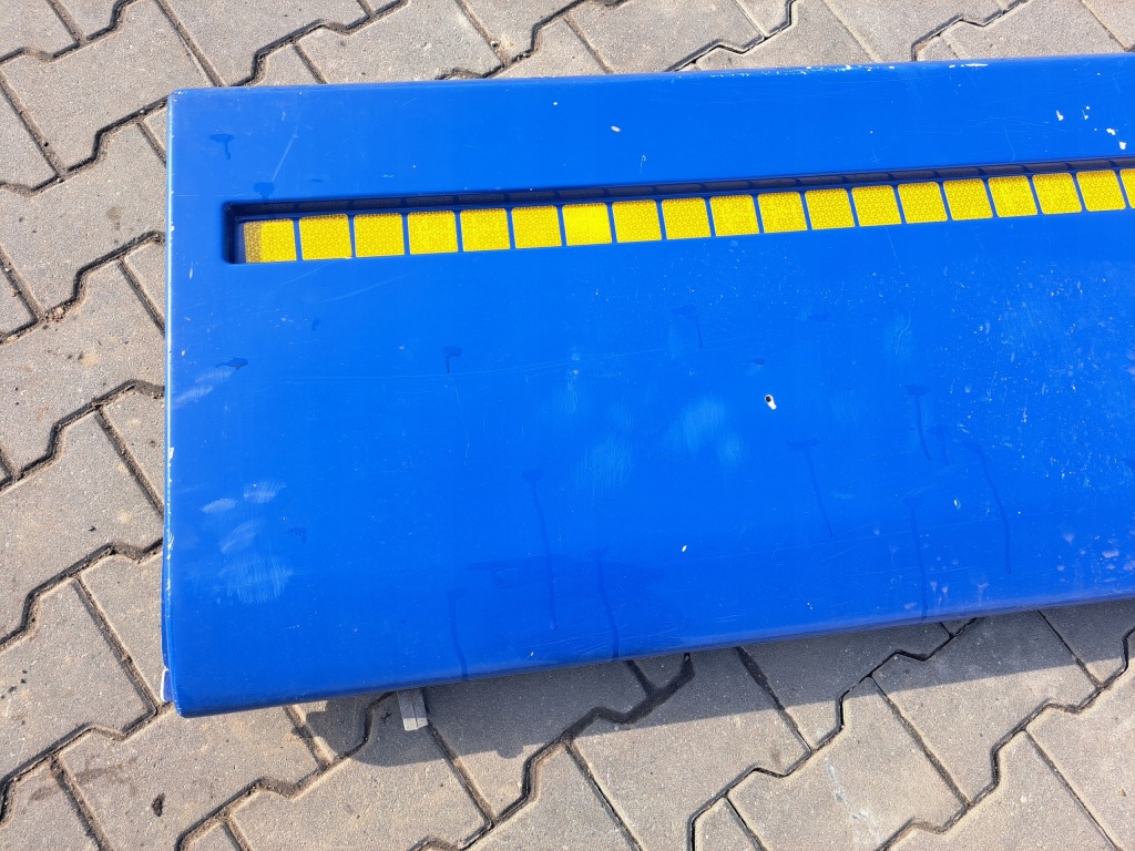 Обшивка защита ветровик межосевая левая renault magnum dxi Цена