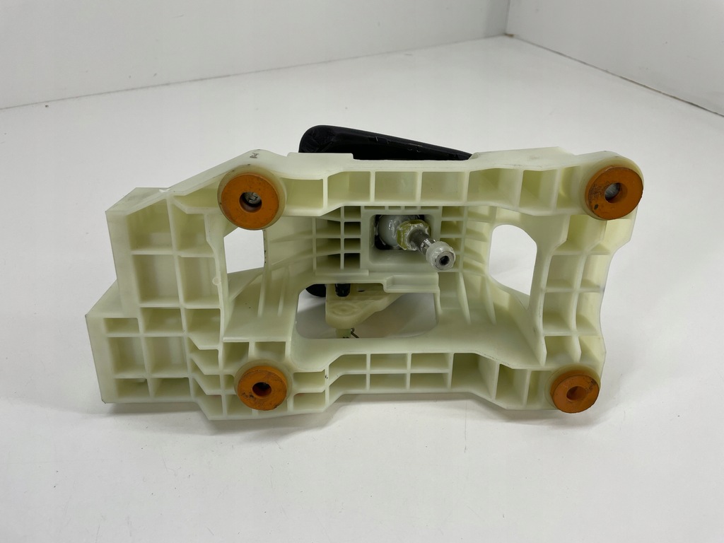 фото №8, Выборщик передач чехол ручка kia rio iv 1.0 t-gdi 2017- 43700-f9100 eu