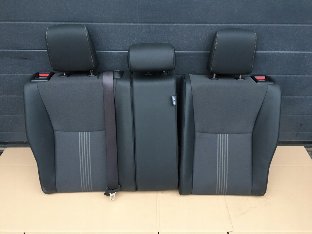 фото №1, Заднее сиденье задняя спинка toyota yaris cross 21-