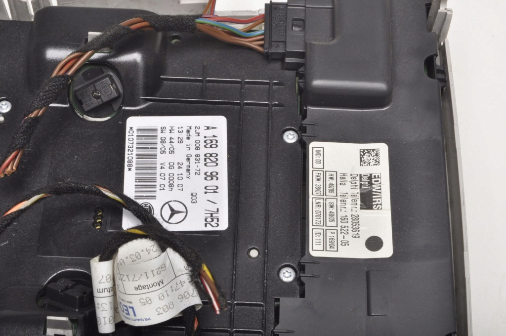 фото №4, Mercedes w245 освещение лампа кабины салона a1698209601