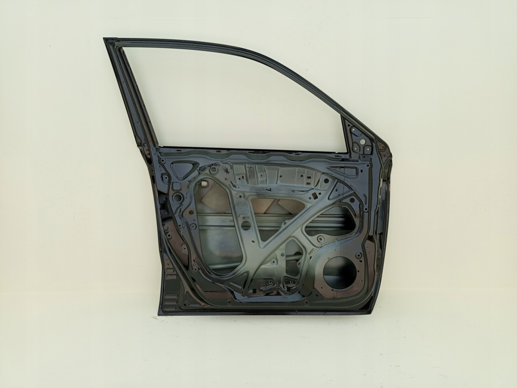 Suzuki vitara 3 3 2015- дверь левая передние перед левая Цена