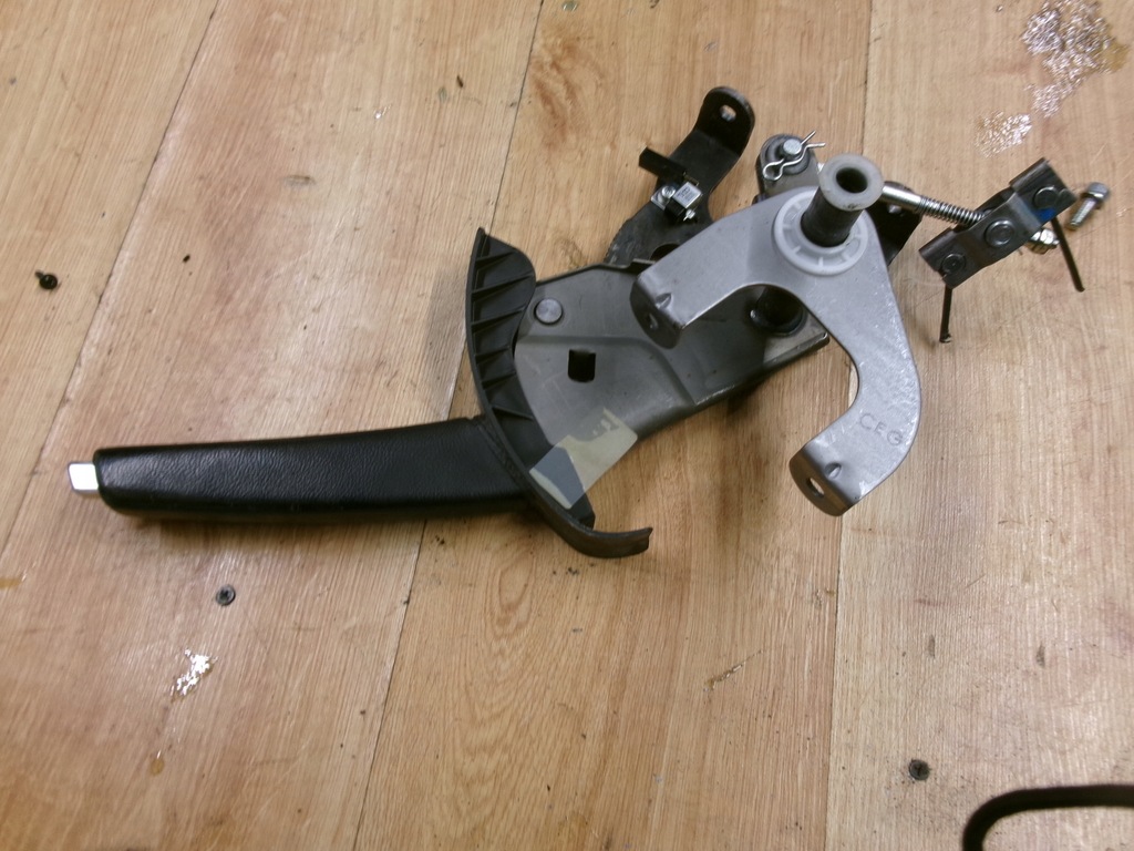 фото №1, Kia ceed i важіль гальма ручного