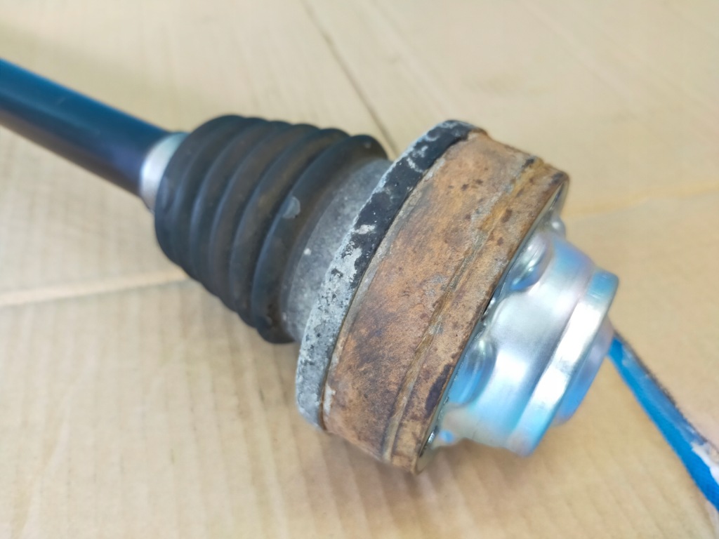 фото №8, Skoda superb 3 iii fl 2.0fsi 2020r wał приводной правый задняя приводной вал 3q0501204b