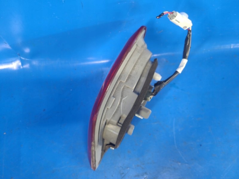 фото №4, Внутренняя лампа правый. toyota camry 40 06-11 81580-06230