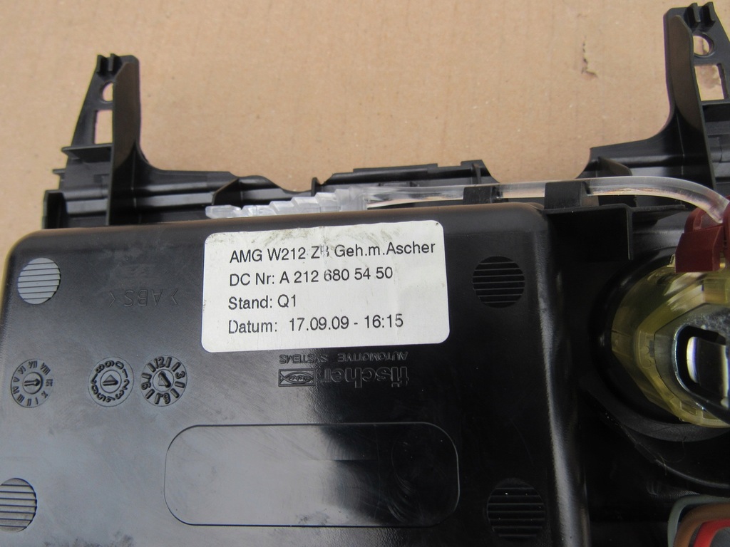 фото №6, Mercedes e w212 попільничка бардачок a2126805450