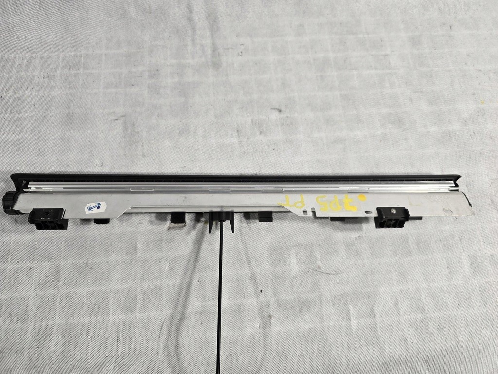 фото №1, Porsche cayenne ii 7p5 шторка сонцезахисна правий задня шторка cayenne ii