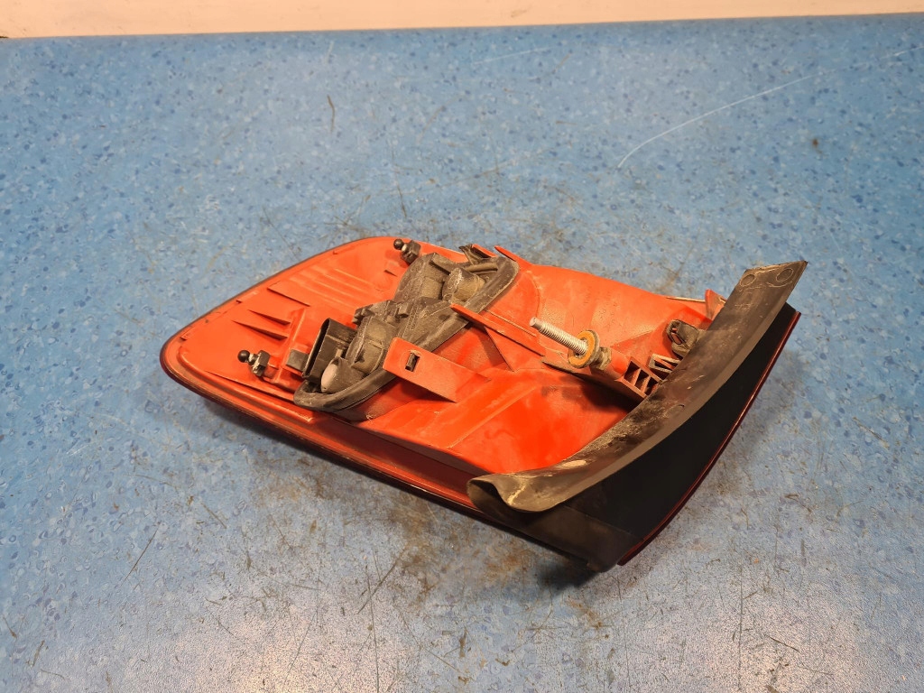 Купити Audi a6 c6 avant фара задній ліва led зовнішня 89037044