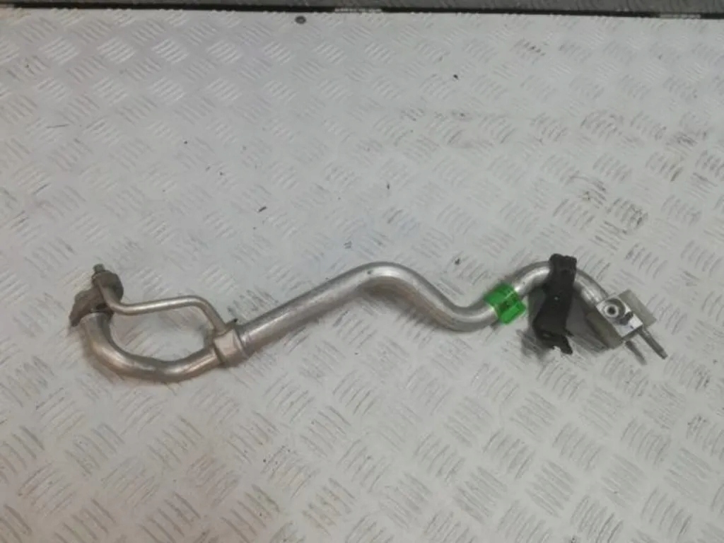 фото №1, Ford ka + plus 1.2 шланг кондиционера