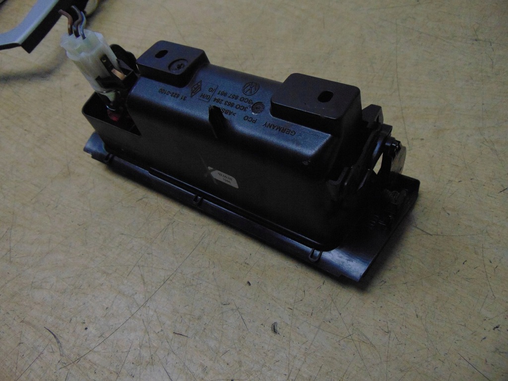 фото №11, Попільничка vw passat cc 3c0863284g