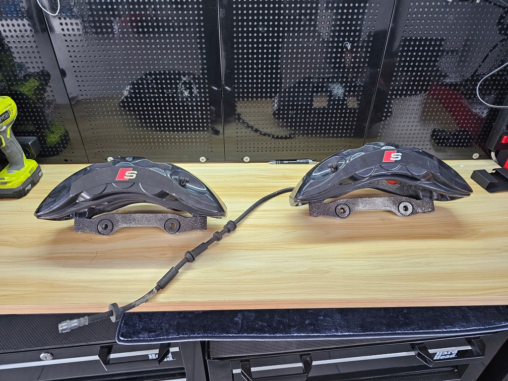 фото №8, Супорт гальмівний audi sq7 4m0615105fj 4m0615106fj