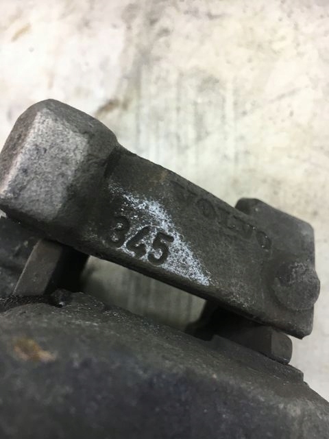 фото №4, Volvo xc40 суппорт тормозной левый перед 31471663