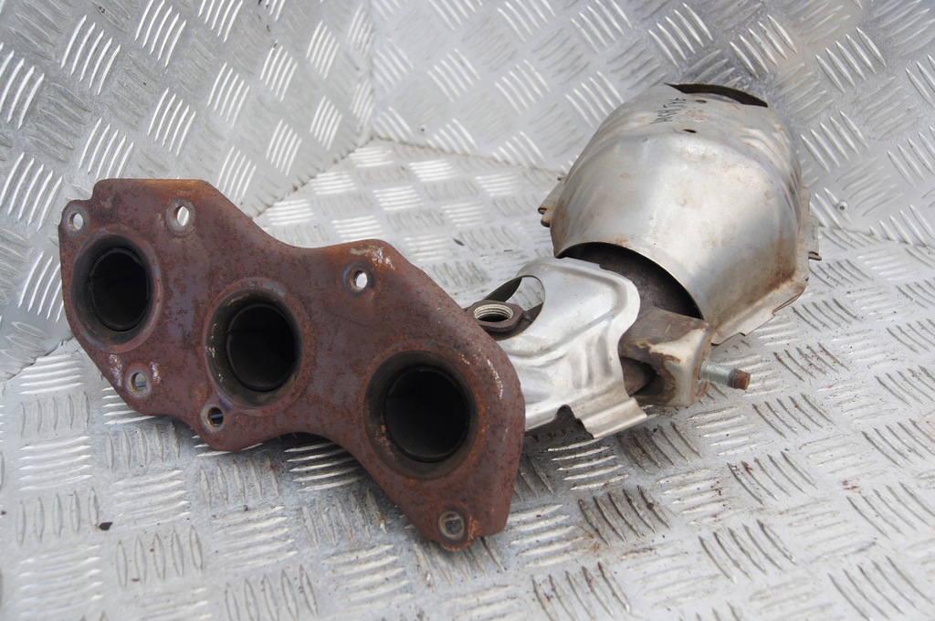 фото №1, Toyota highlander iii usa 3.5 v6 катализатор задняя