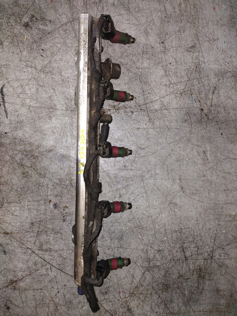 фото №1, Молдинг впрыскная 9202710 volvo s60 2.4