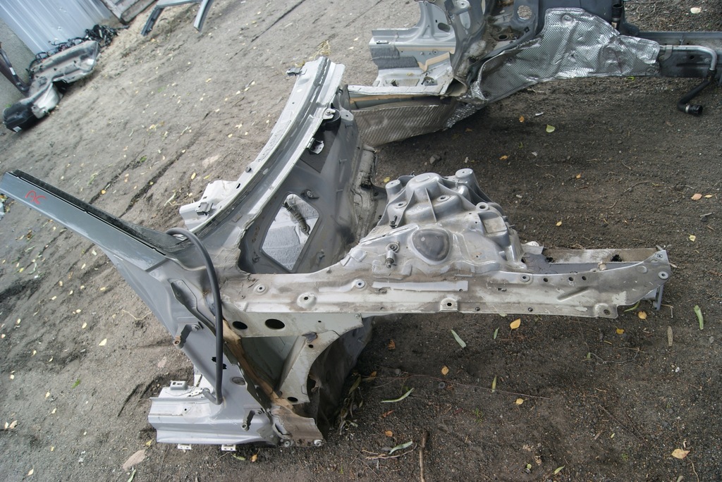 фото №1, Чверть лонжерон права audi a7