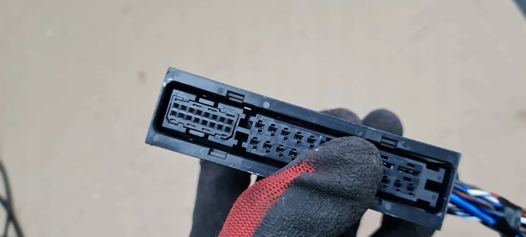 фото №14, S3 8y a3 штекер колодка усилителя bang olufsen 4g0971636