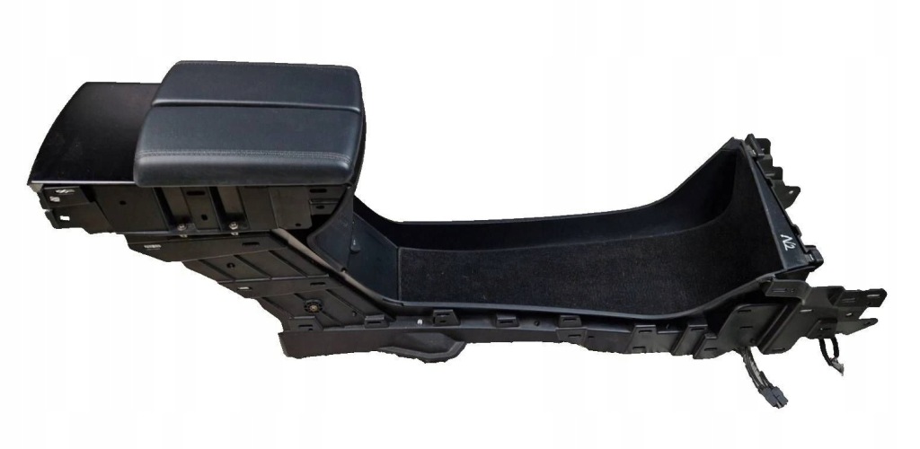 Купити Панель  середня tesla model s 102673000b