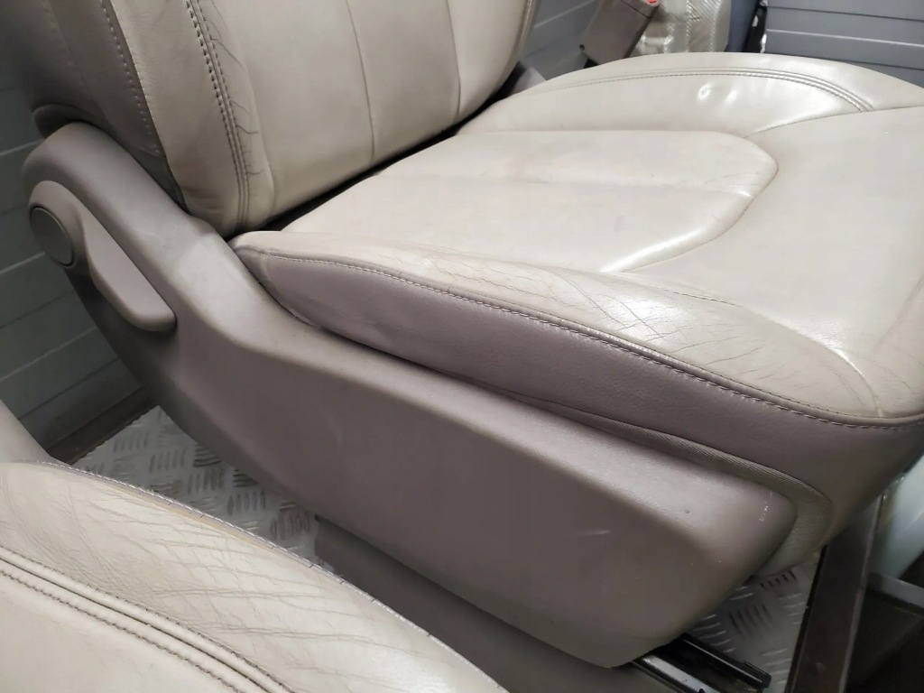 фото №7, Chrysler pacifica 2017 набір 2 szt передній сидіння, сидіння oem