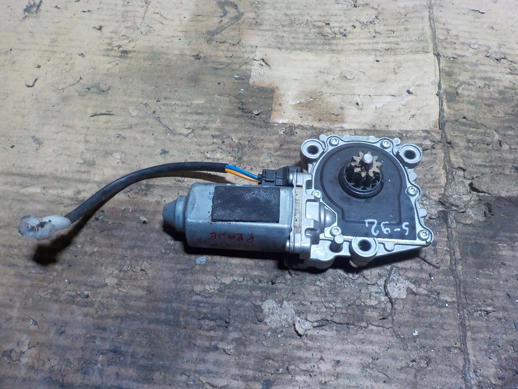 фото №1, Моторчик стекло правый scania r420 1442293