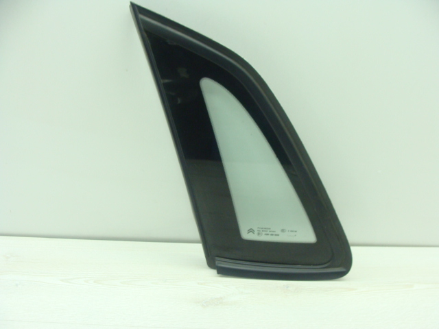 фото №1, Citroen c 4 ii b 7 стекло крыла левая задняя