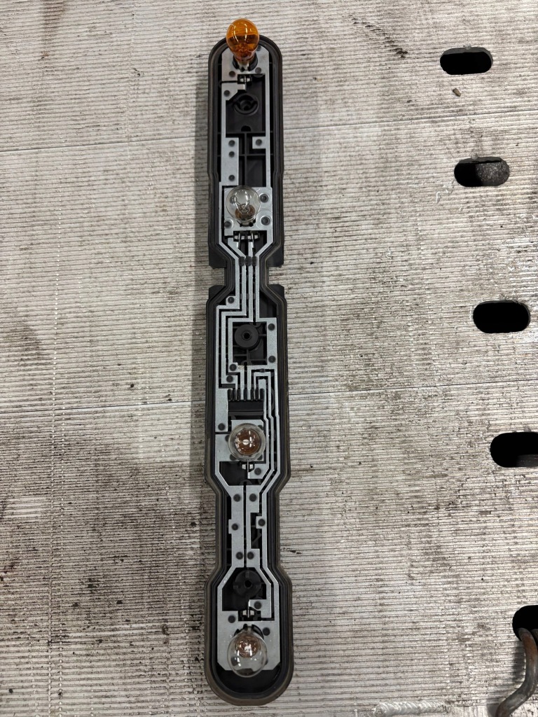 Купить Вкладыш лампы pewy задний  master iii 17109600