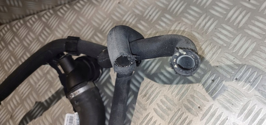 фото №7, Jaguar xe xf x260 f-pace x761 2.0 d wąż шланг труба wody gx73-8286-ae 16r