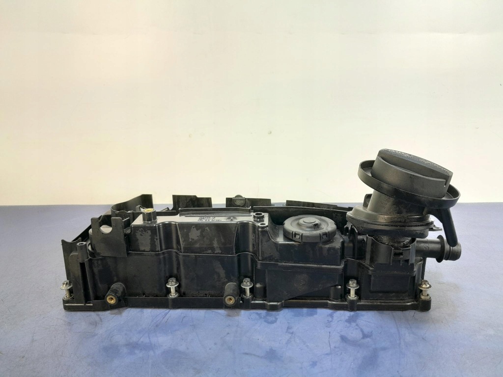 фото №4, Bmw 5 f10 f11 2.0 d крышка клапанов 7810584-05