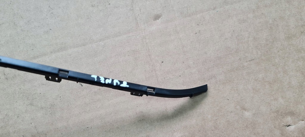 фото №8, A4 s4 b9 молдинг led підсвітка тунель ліва праве 2x 8w0947095