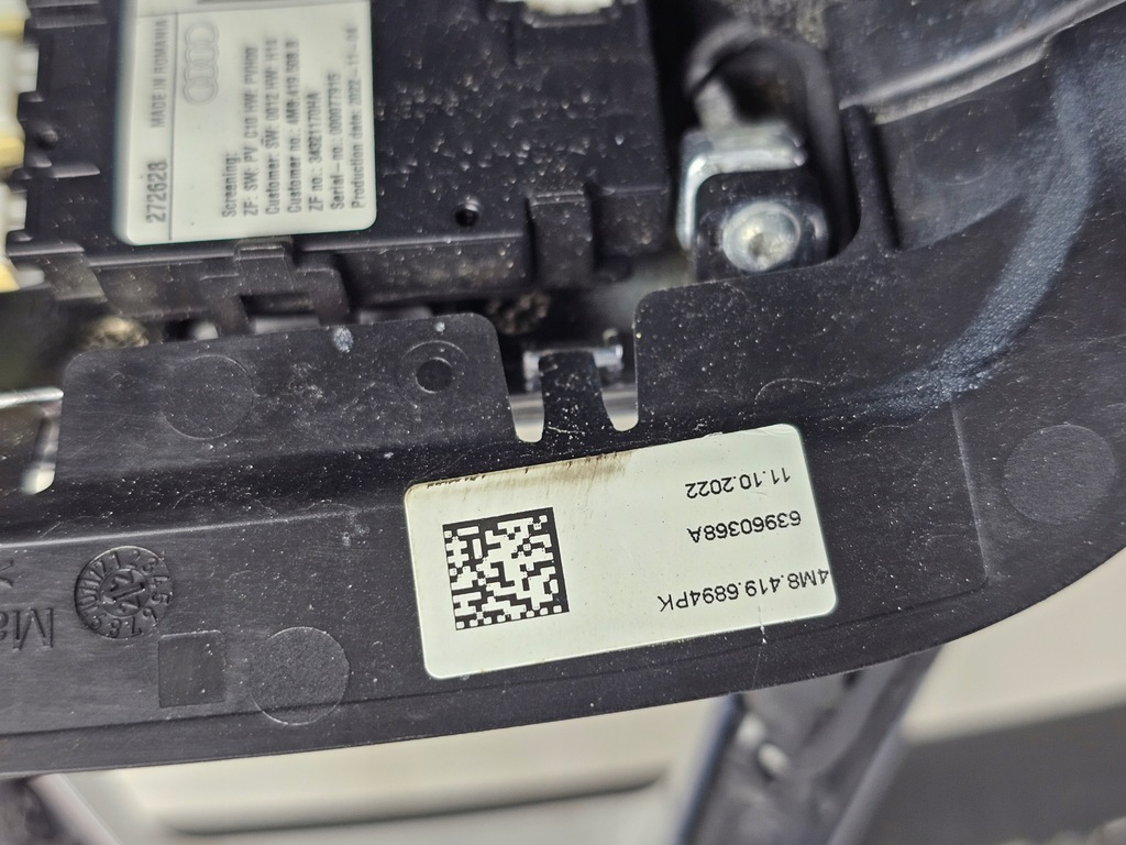 фото №15, Воздуховод мультифункция кожа audi a5 b9 a5 f5 s line лепестки переключения 8w0419091gn