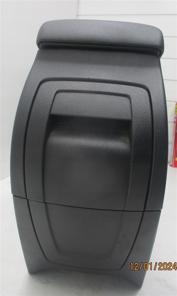 фото №8, Подлокотник туннель средний citroen c5 iii x7