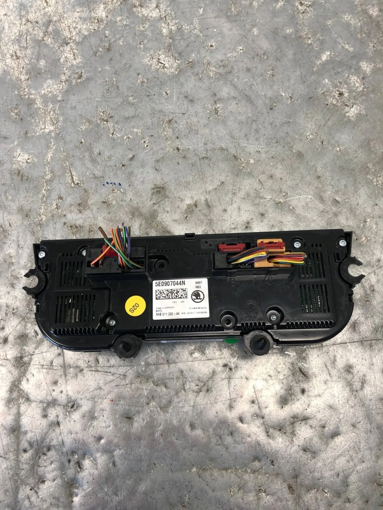 фото №6, Панель кондиционера skoda octavia iii vrs kombi 5e0907044n